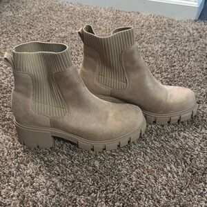 Women's Tan Ankle Boots